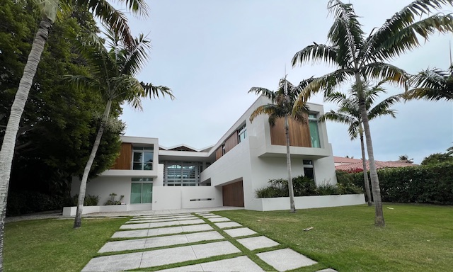 House designed by Architect Guy Peterson